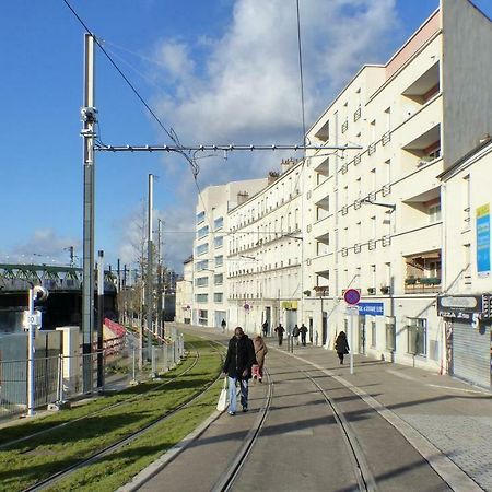 סן-דני 8 Rue Brise Echalas מראה חיצוני תמונה